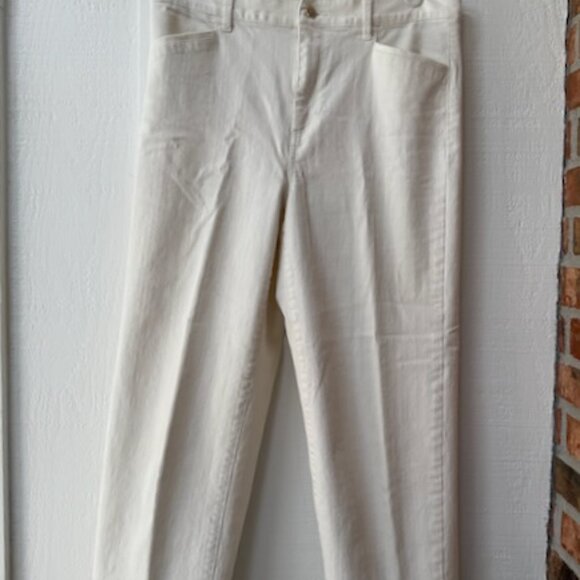 Ann Taylor Women's Cropped White Jeans, size 10 - Picture 5 of 12